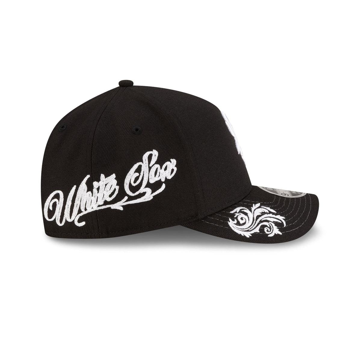 Chicago White Sox Script Black and White 9FORTY M-Crown A-Frame Snapback Hat