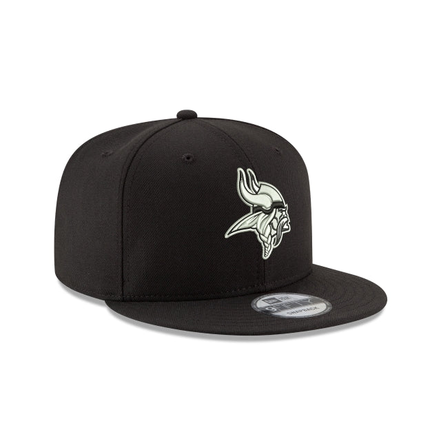 Minnesota Vikings Black and White 9FIFTY Snapback Hat